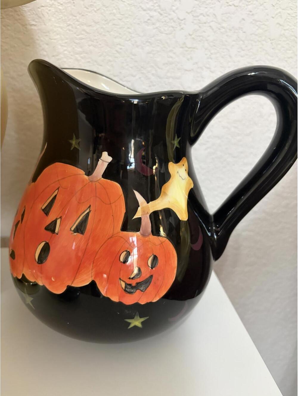 Target Halloween Large Ceramic Pitcher Jack O' Lanterns Stars Pumpkins Black